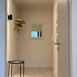 Hinterhaus No3 *
