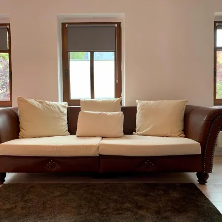 Hinterhaus No3 Apartment